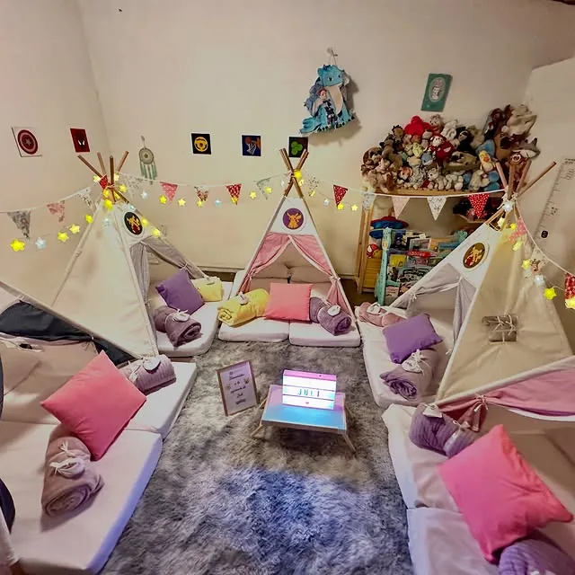Montaje de pijamada temática